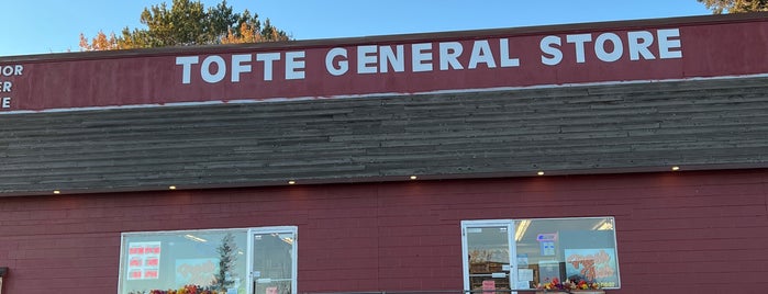 Tofte General Store is one of North Shore mini moon.