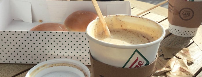 Krispy Kreme is one of Posti che sono piaciuti a Mayte.