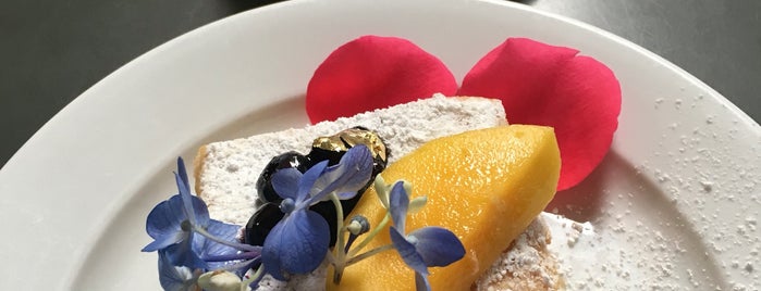 Extraordinary Desserts is one of Locais curtidos por Gozde.