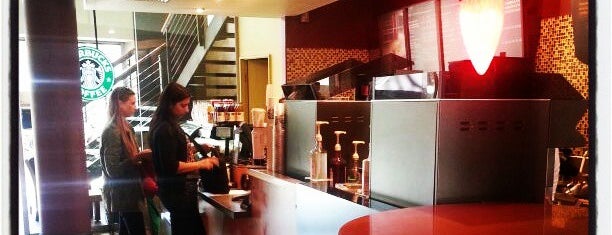 Starbucks is one of Orte, die Guilherme gefallen.