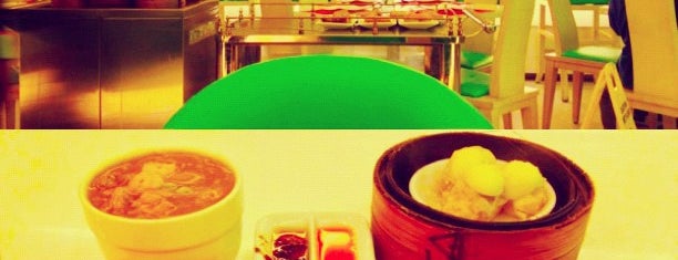 Tsim Sha Tsui Dimsum & Tea Bar is one of Andre’s Liked Places.