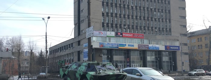 Остановка "Двигатель Революции" is one of Автобусные остановки.