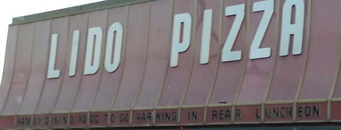 Lido Pizza is one of Tempat yang Disukai Arnie.
