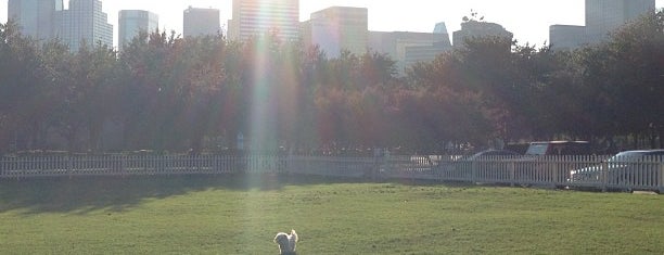 Meadows Foundation Dog Park is one of Katさんの保存済みスポット.