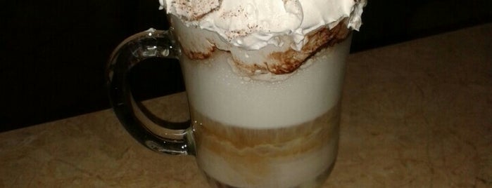 Caffe Vanilla is one of Lieux qui ont plu à Ирина.