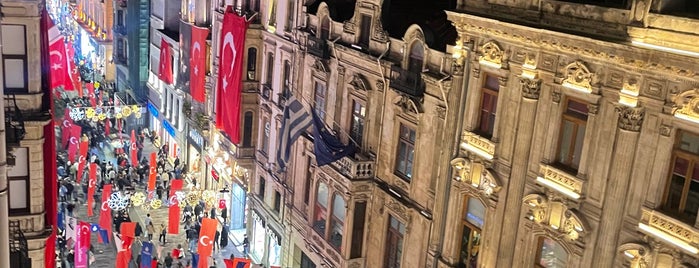 İstiklal Terrace is one of İstanbul.