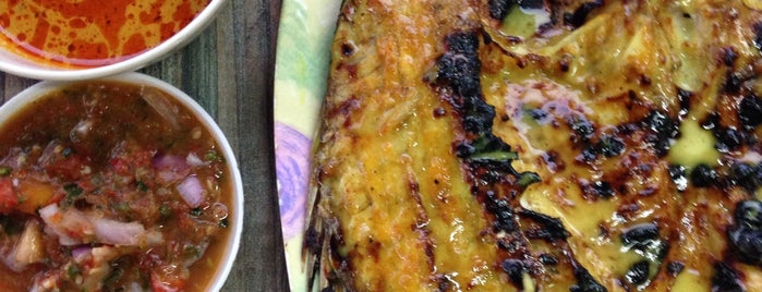 Api Api Ikan Bakar is one of makan @ Utara #9.