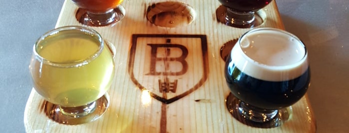 Brooks Brewing is one of สถานที่ที่ Jason ถูกใจ.