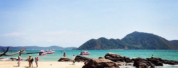 Laem Ka Beach is one of Guide to the best spots in Phuket.|เที่ยวภูเก็ต.