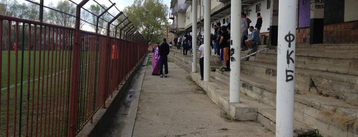 Stadion FK Balkan is one of Tempat yang Disukai MarkoFaca™🇷🇸.