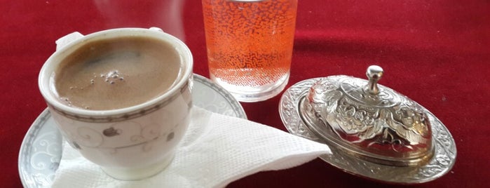 Keyif Nargile Cafe is one of Tempat yang Disukai Gizemli.