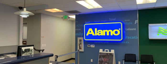 Alamo Rent A Car is one of Tomさんのお気に入りスポット.