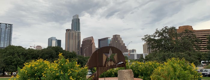 Bicentennial Memorial Sculpture and Fountain is one of Austin.