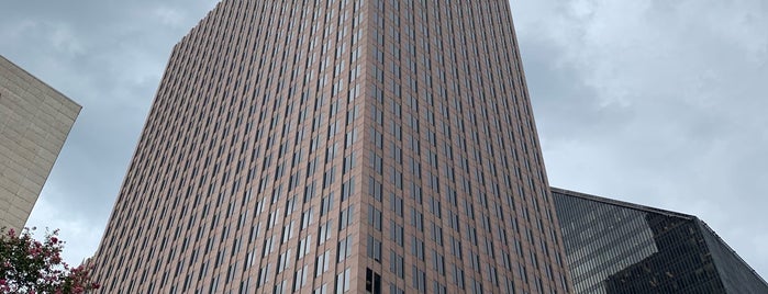 Bank of America Center is one of Massive Media NV E. Braunplein 18. B-9000 Gent..