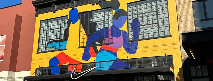 Nike Willamsburg is one of Williamsburg.