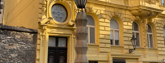 Cubist Lamp Post is one of Hello Visitor!.
