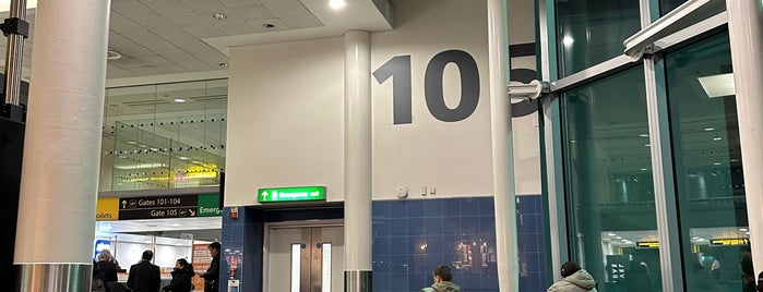 Gate 105 is one of Vitoさんのお気に入りスポット.