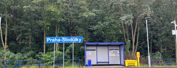 Železniční zastávka Praha-Stodůlky is one of Linka S65 Praha-Smíchov - Hostivice - Rudná.