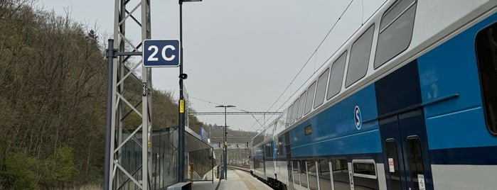 Železniční zastávka Praha-Velká Chuchle is one of Esko Praha.