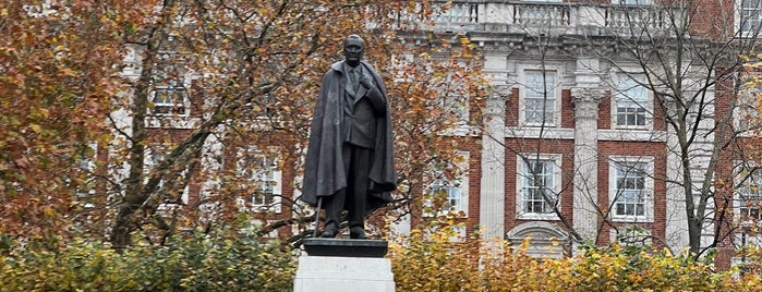 Franklin Roosevelt Statue is one of London s.t.d..