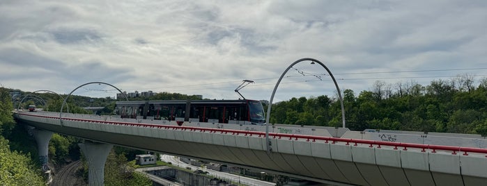 Hlubočepy (tram) is one of Tramvajové zastávky v Praze.