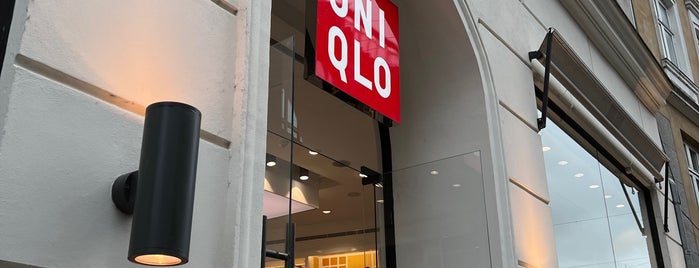 Uniqlo is one of Murat’s Liked Places.