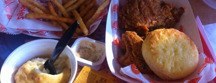 Popeyes Louisiana Kitchen is one of Lieux qui ont plu à Reony.