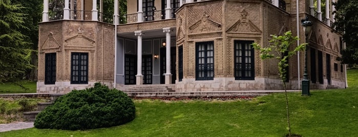 كوشك احمد شاهى - Niyavaran Palace is one of Visit List.