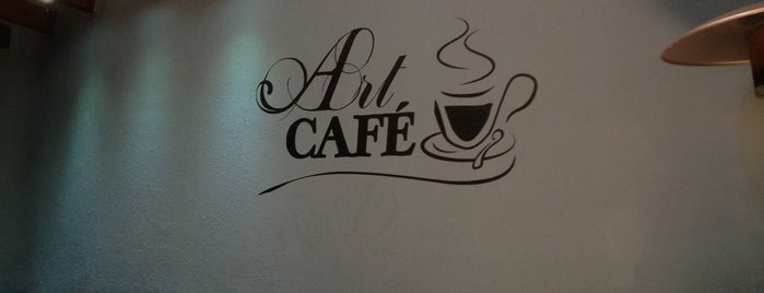 Art Café is one of Sitios para ir.