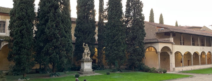 Santa Croce is one of Ekaterina 님이 좋아한 장소.