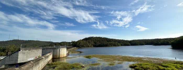 Enoggera Reservoir is one of Brisbane Suburds.