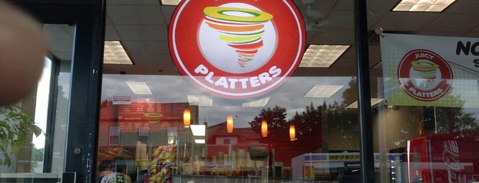 Juicy Platters is one of สถานที่ที่ Paola ถูกใจ.