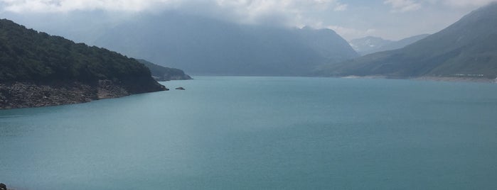Lago del Moncenisio is one of Tempat yang Disukai Mauro.