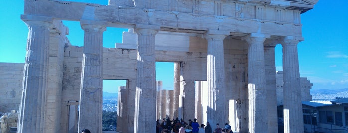 Acropolis of Athens is one of สถานที่ที่ Deniz ถูกใจ.