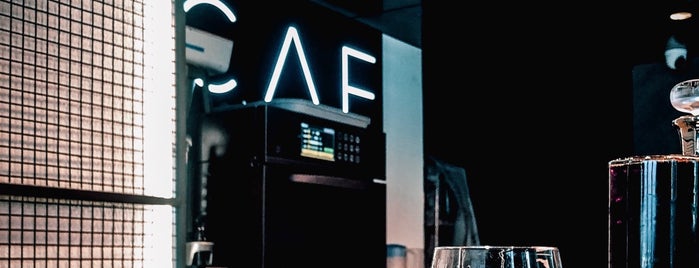 CAF Cafè is one of Fawaz : понравившиеся места.