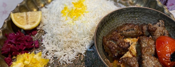 Mellal Kebab | کباب ملل is one of Locais salvos de Mohsen.