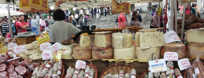 Osrednja Tržnica / Central Market is one of .si.