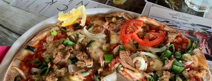 Pizza Pazza Zamárdi is one of Tamas 님이 좋아한 장소.