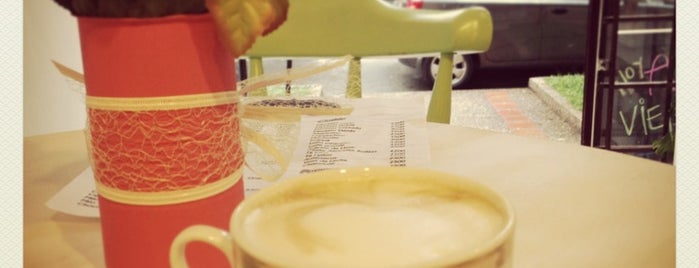 Smoothy Juice & Coffee is one of Pa ir con el novio.