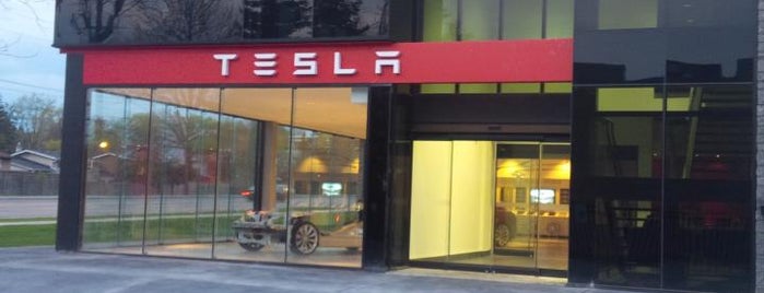 Tesla Sales & Service Centre is one of Posti che sono piaciuti a Adr.