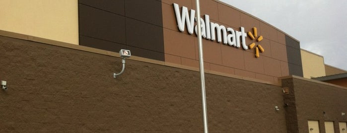 Walmart Supercenter is one of Lieux qui ont plu à Jordan.