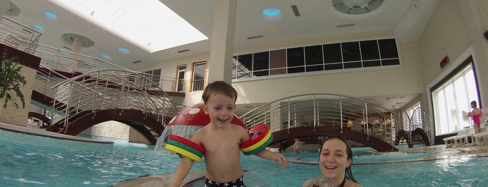 Rixos Swimming Pool is one of truskavets.