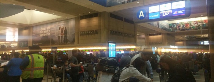 Philippine Airlines Check-in is one of Orte, die Fabio gefallen.