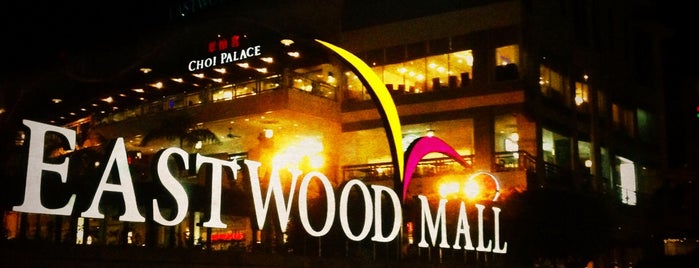 Eastwood Richmonde Hotel is one of Tempat yang Disukai Hayri.