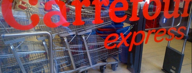 Carrefour Express is one of Pabloさんのお気に入りスポット.