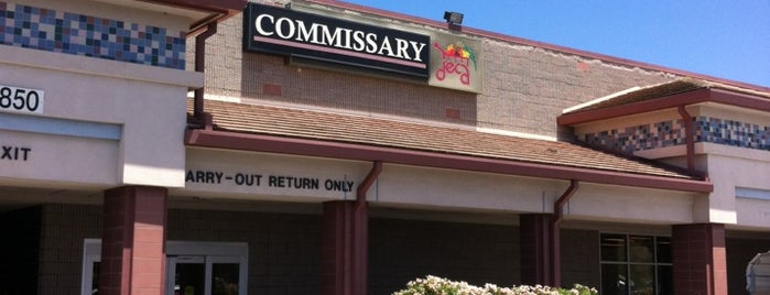 Camp Pendleton MCB Commissary is one of Mannyさんのお気に入りスポット.