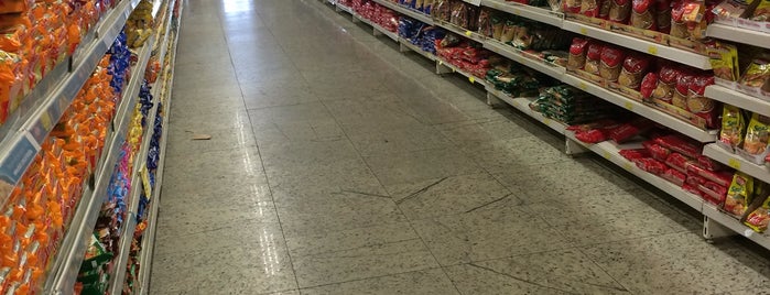 Supermercado Coelho Diniz is one of ^^.