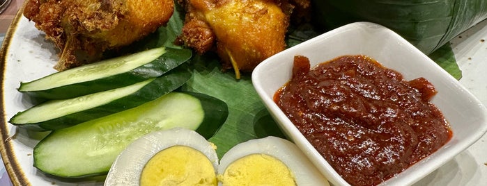 Siti Li Dining is one of Local Malaysian food eateries.