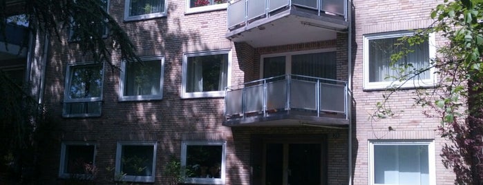 Hans-Erich Nossack: Letztes Wohnhaus 1972-1977 is one of Hans-Erich Nossack in Hamburg.