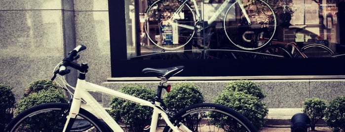TREK Bicycle 大阪 is one of 行ったことのある自転車店.